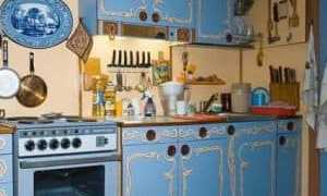 Чем покрасить кухонный гарнитур своими руками
