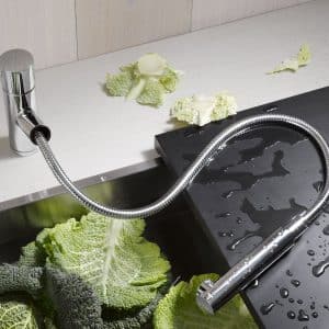 Все о смесителях для кухни с выдвижной лейкой