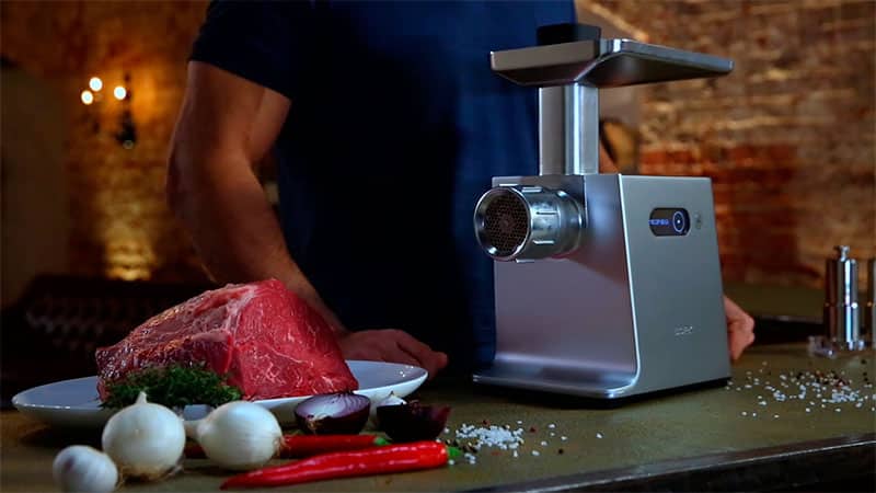 Какая электрическая мясорубка лучше для домашнего использования