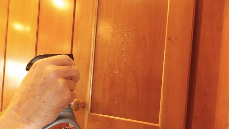 Как отмыть жир с кухонной мебели