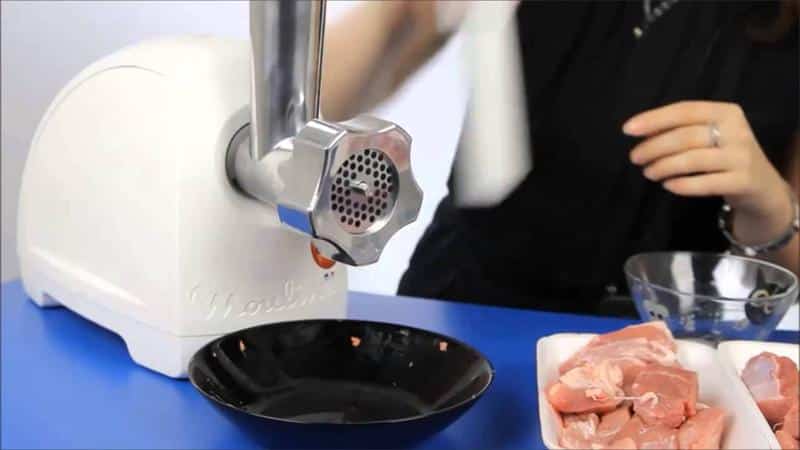 Как выбрать мясорубку: рейтинг лучших по качеству и надежности