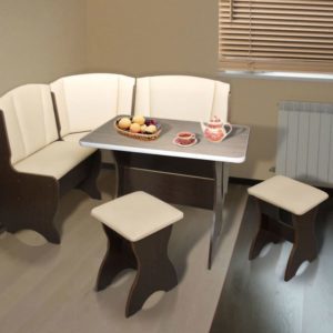 Мягкий кухонный уголок для маленькой кухни