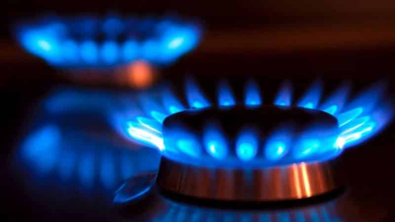 Почему пламя природного газа красное, оранжевое или желтое