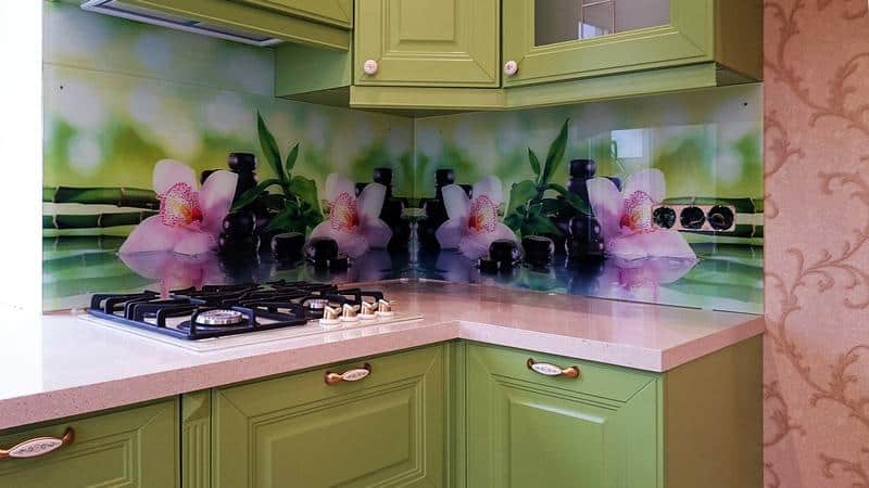 Все о кухонных фартуках из ХДФ