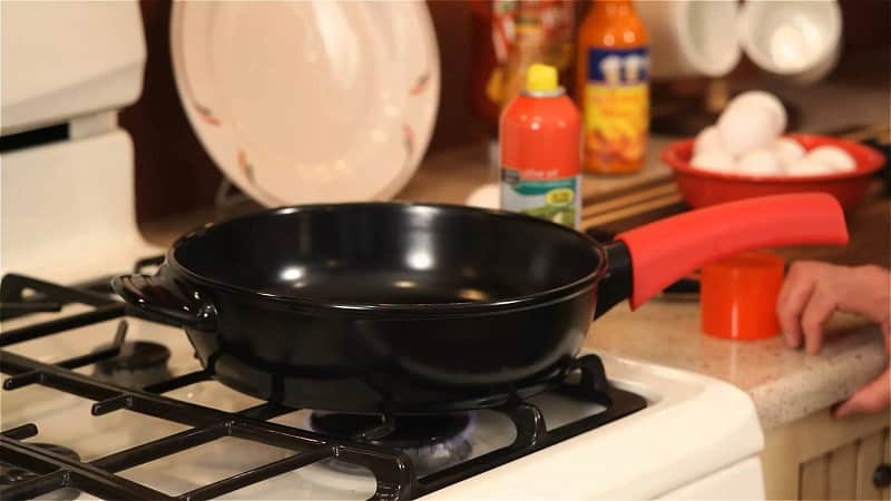 Выбираем лучшую сковороду для жарки